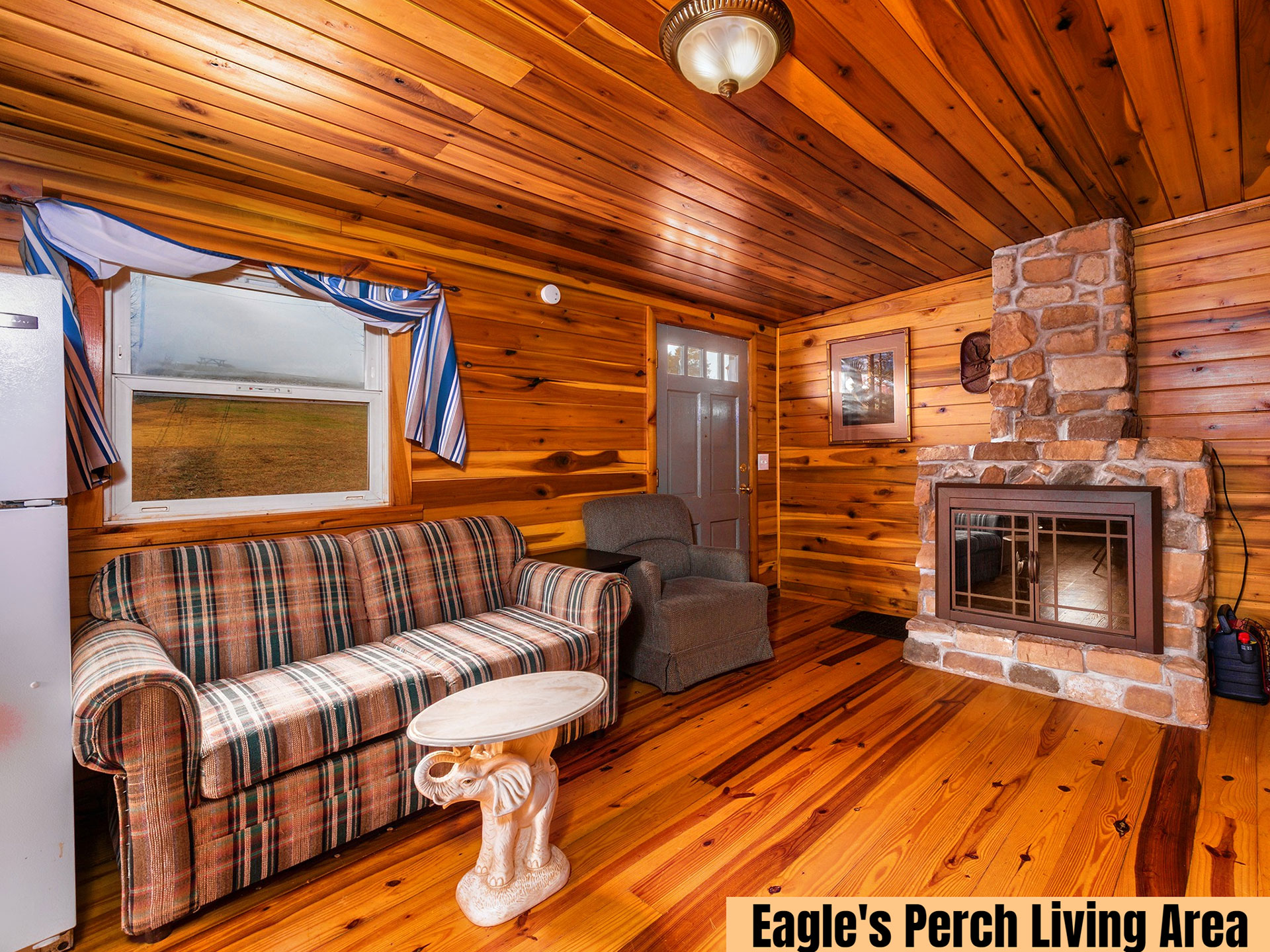 Statts Mills Campground and Cabins - Eagle's Perch Cabin