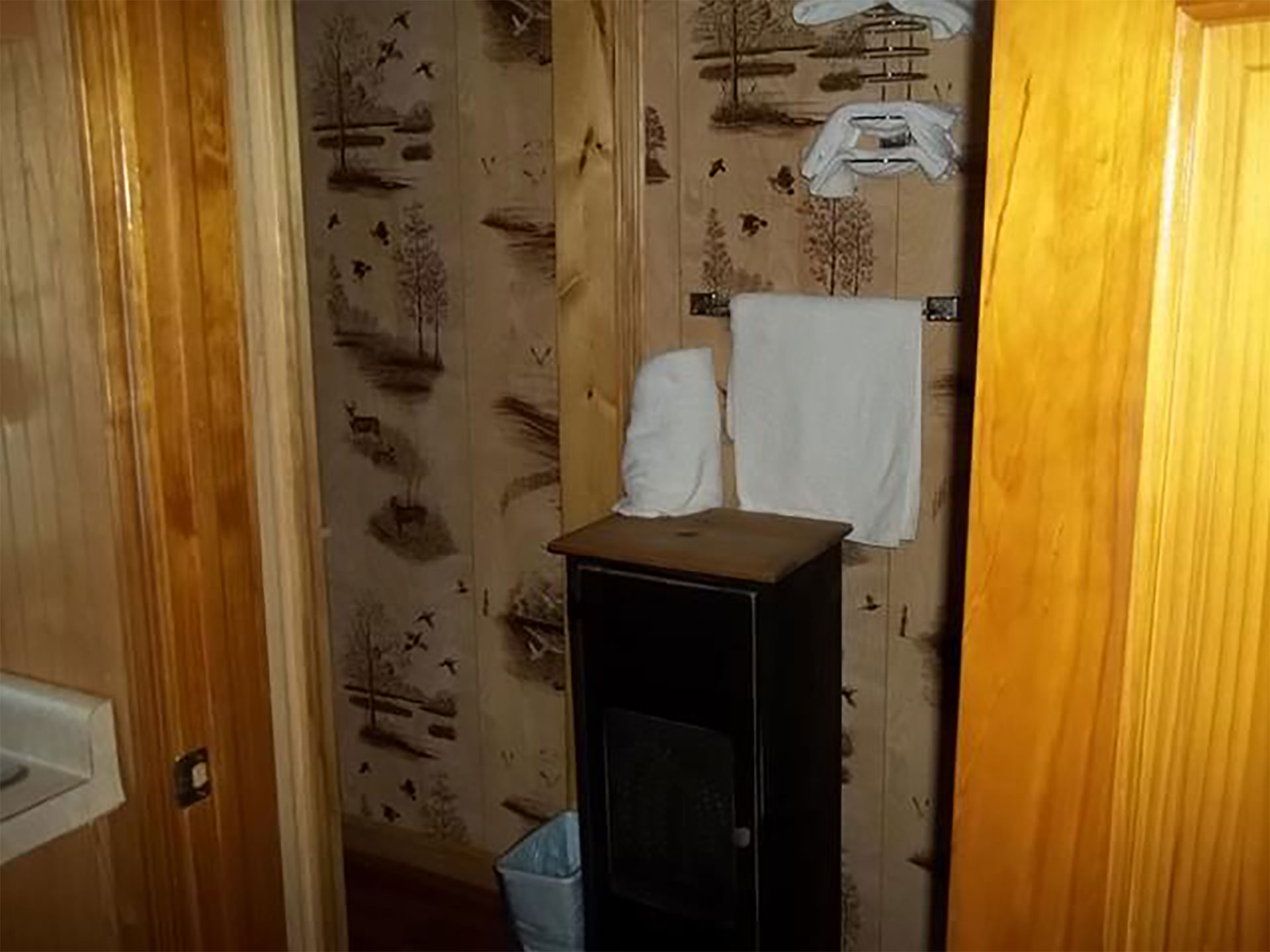 Statts Mills Campground and Cabins - Sunshine Cabin